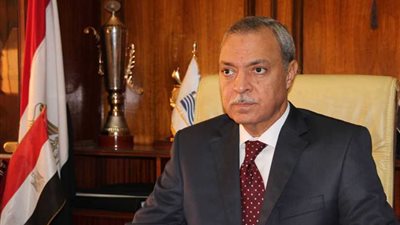 محافظ قنا يلتقى وفدا كنسيا إيطاليا بقرية حجازة قبلي