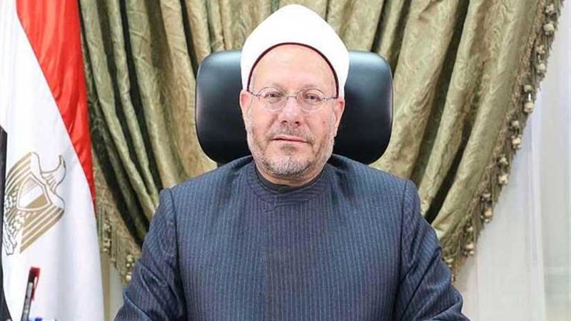 مفتي الجمهورية يغادر