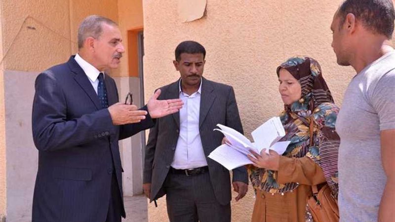 محافظ أسيوط يطالب