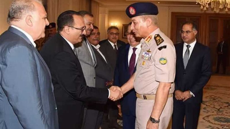 نواب الشعب يقدمون