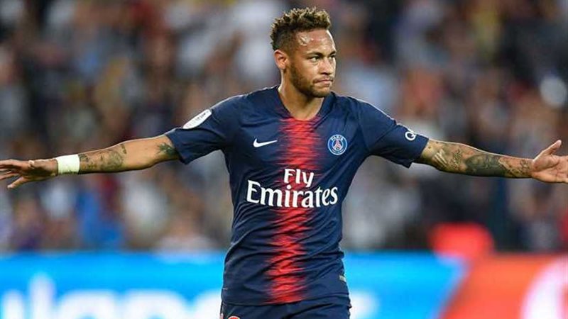 نيمار يصبح ثاني هدافي