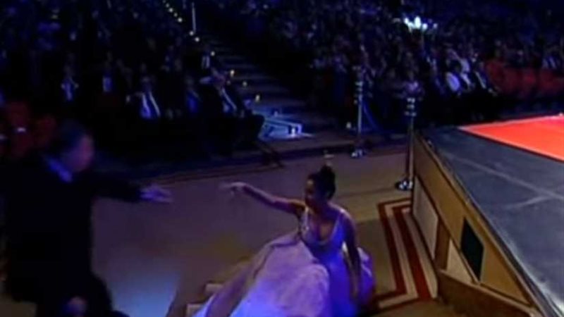 سقوط فنانة سورية