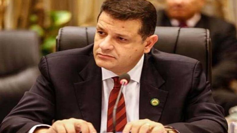 طارق رضوان يطالب