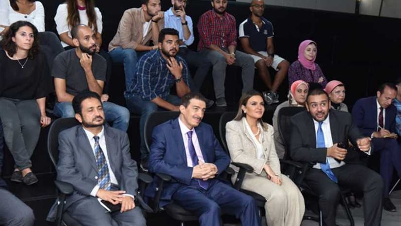 وزيرة الاستثمار ورئيس