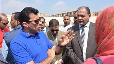 وزير الشباب يتفقد عددا من المنشآت الرياضية بالشرقية