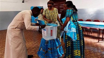 انتخابات رئاسية فى الكاميرون مع سعى بيا تمديد حكمه المستمر منذ 36 عاما