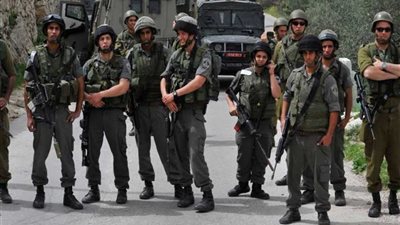 الاحتلال الإسرائيلي يغلق مداخل 4 قرى بمحافظة سلفيت ويعتقل 12 فلسطينيا