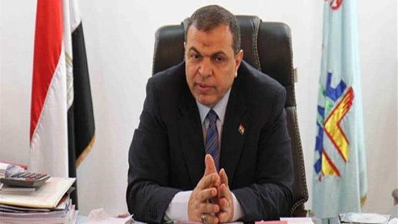 سعفان يفتتح ملتقي