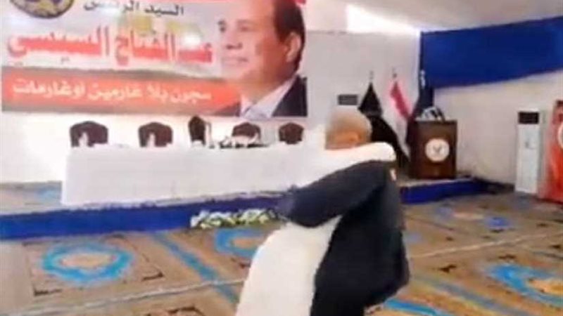 أحضان وزغاريد في