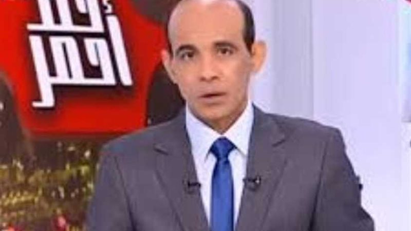 تشابك بالأيدي بين