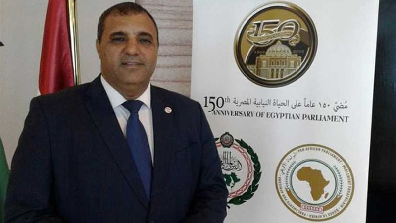 برلماني يتقدم بطلب