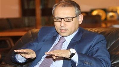 سفير مصر ببيروت: القيادة السياسية تولي اهتمامًا كبيرًا لاستقرار الأوضاع في لبنان