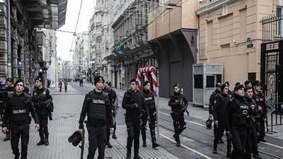 تركيا تعتقل عشرات الأكراد في ثمانية أقاليم