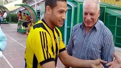 مهاجم المنتخب يغادر المعسكر بسبب الإصابة