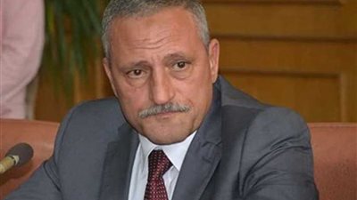 إزالة 19 مخالفة بالطريق الدائري ومنطقة سوق السمك الجديد في الإسماعيلية