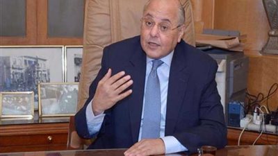 موسى مصطفى: 