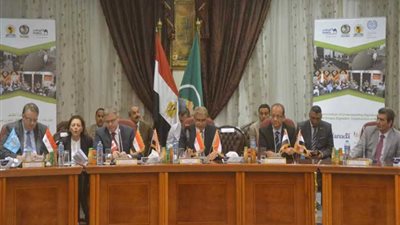 سفير كندا يشيد بالأمن والأمان في المنيا ويصف جبن وعسل ملوي بـ