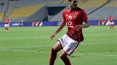 شريف يعدل النتيجة للأهلي بهدف في شباك الترسانة
