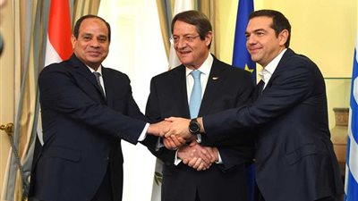 الرئيس السيسى يشيد بدورية اجتماعات آلية التعاون الثلاثى بين مصر واليونان وقبرص
