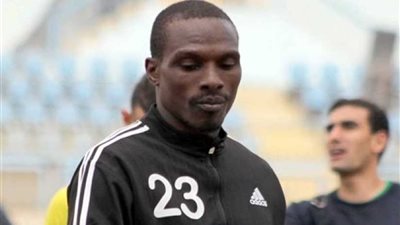 مدافع الإسماعيلى يواصل التأهيل استعدادا للقاء بيراميدز