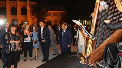 كرنفالات احتفالية مبهرة في العيد الـ 30 لدار الاوبرا