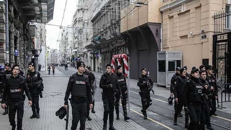 تركيا تعتقل عشرات