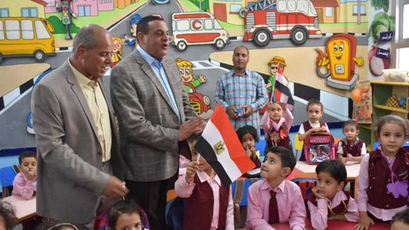 محافظ البحيرة يتفقد