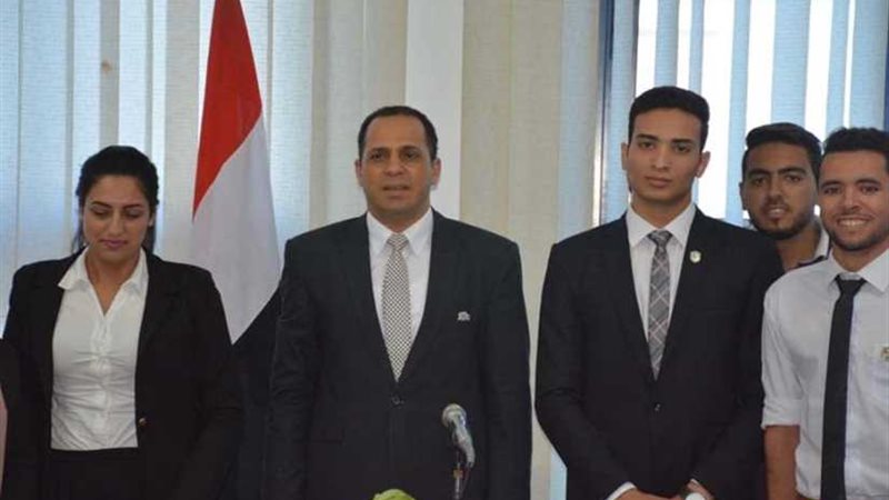 أكتوبر بين الماضي