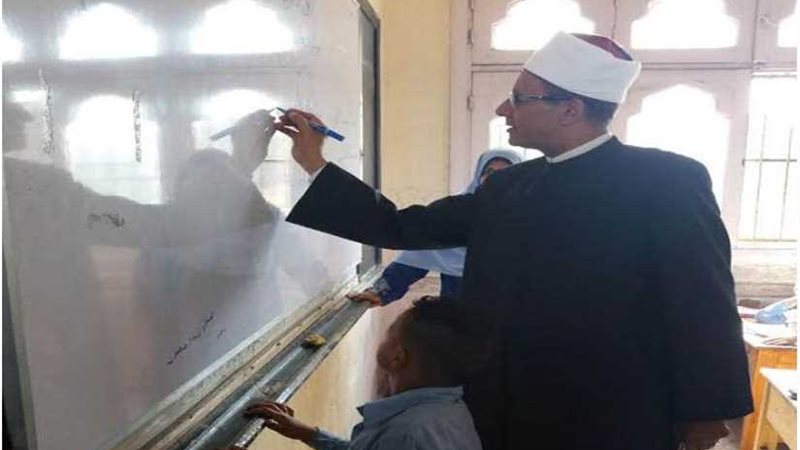 وكيل الأزهر يتابع