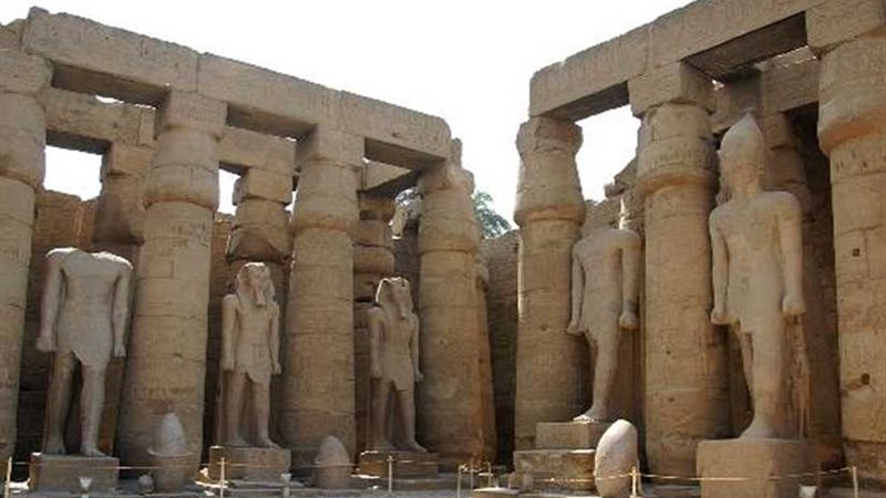 فيلم بريطاني يرصد