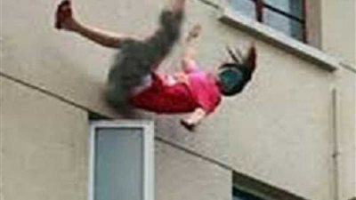 مصرع طالبة سقطت من شرفة الدور 14 بكرموز