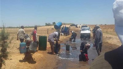 تسريب في خط بترول ببني سويف.. وأهالي يستولون على السولار
