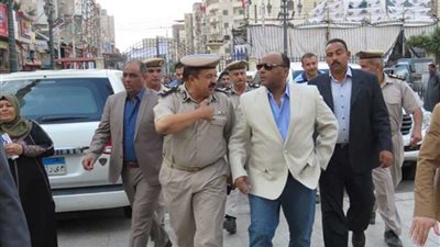 اللواء حسونة يتفقد ساحة مسجد البدوى بطنطا مع أول ساعات الاحتفال بالمولد