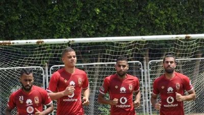 ثلاثي الأهلي ينتظم في التدريبات الجماعية استعدادًا لمواجهة وفاق سطيف