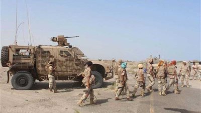 مقتل وإصابة 13 حوثياً في هجوم مدفعي للجيش اليمني بمحافظة البيضاء