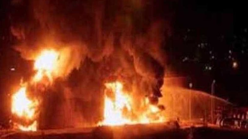 نشوب حريق بمصنع زيوت