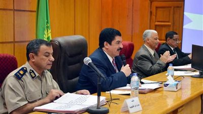 محافظ القليوبية يلجأ للجولات الميدانية المفاجئة لمتابعة الخدمات