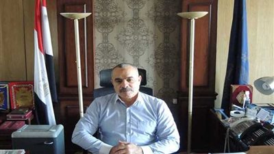 طالب يعتدي على مدير مدرسة بالمنيا