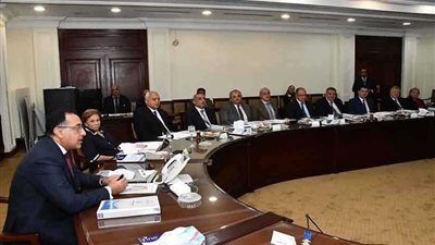 مدبولى يؤكد حرص الدولة على استخدام طرق المعالجة الحديثة لمياه الصرف الصحى فى الزراعة