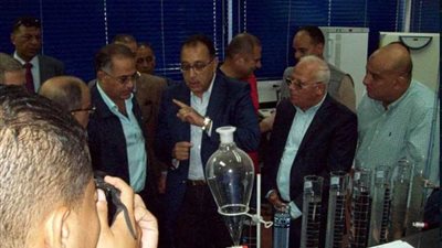 رئيس الوزراء يتفقد محطة معالجة الصرف c9 في بورسعيد