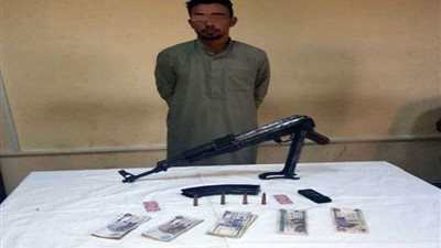 القبض على عنصر جنائي يفرض الإتاوات بـ