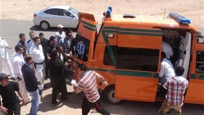 إصابة 6 أشخاص فى حادث تصادم بطريق 