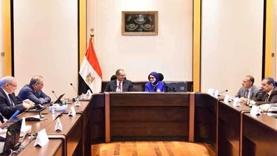 وزيرا الصحة والاتصالات يناقشان التصور النهائي لخطة ميكنة التأمين الصحي