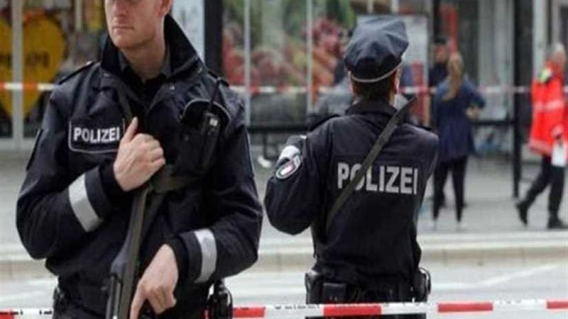 اعتقال محتجز رهينة