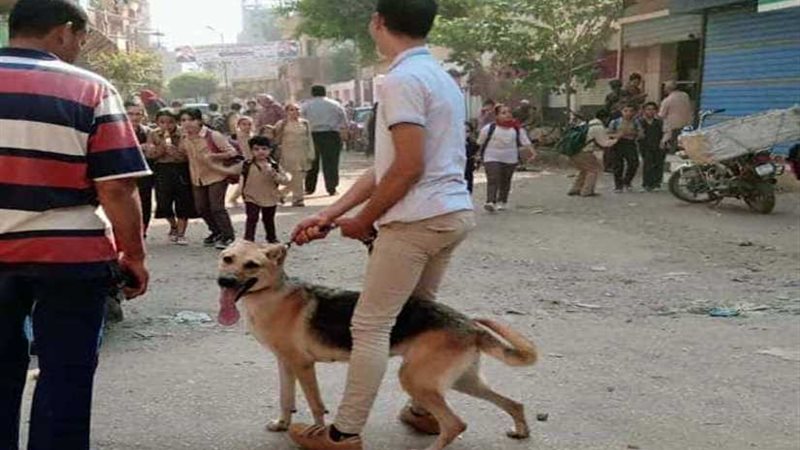 شباب يثير ذعر تلاميذ