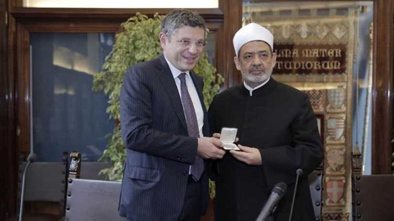 جامعة بولونيا الإيطالية