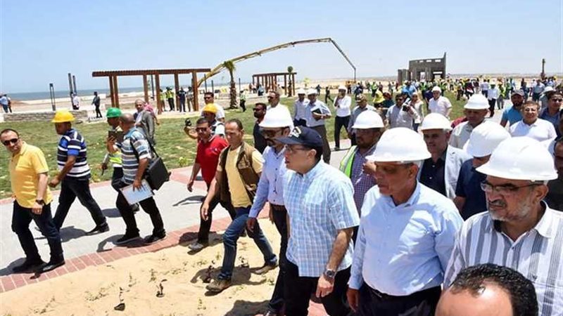 رئيس الوزراء يتفقد