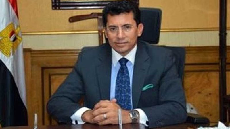 وزير الشباب والرياضة