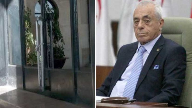 نواب جزائريون يغلقون