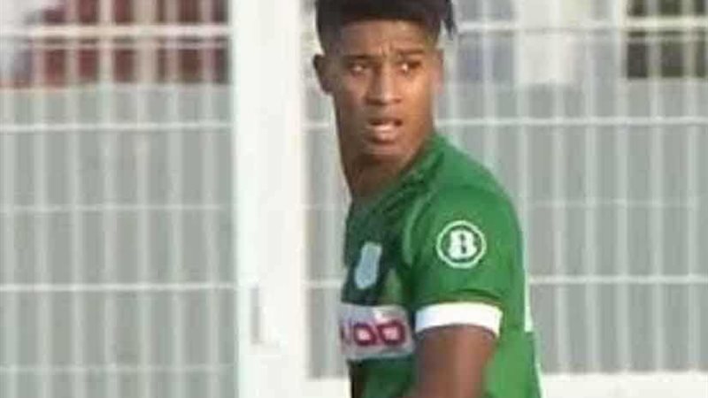 حميد إحداد يؤمن نفسه